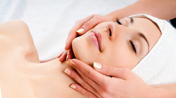 The Benefits of Facial Massage Unlocking Youthful Radiance